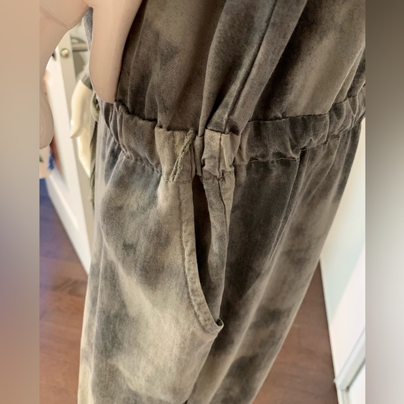 Army camouflage jumpsuit by Crème Fraiche. - Picture 5 of 15